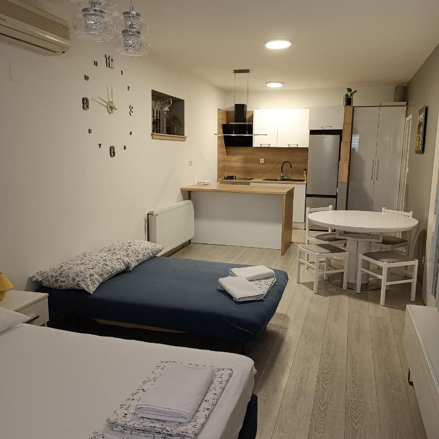 Apartamento Katrin 101 Tučepi Exterior foto